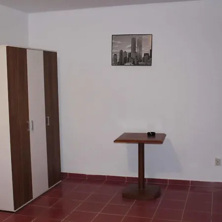 De Inchiriat Laurentiu Pensionat Constanţa