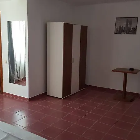 De Inchiriat Laurentiu Pensionat Constanţa